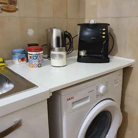 Apartment A Con Giardino Privato E Posto Auto Telti